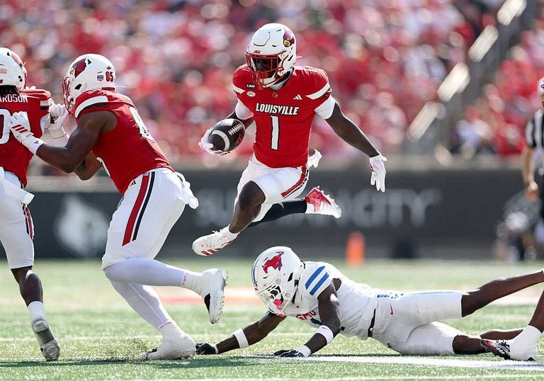 Brown Brothers Spark Uofl Football To 41 31 Victory Over Smu
