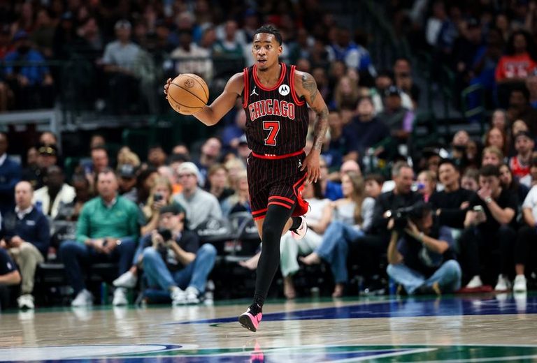 Bulls Trade Rookie Rob Dillingham To Hornets For Veteran Buddy Hield And Cash