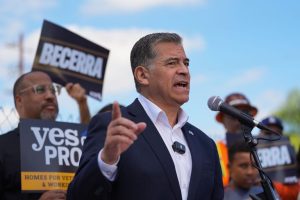 California Governor Candidates Face Off In Cnn Debate Ahead Of Mail In Voting