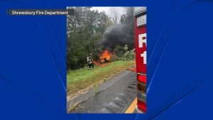 Car Crash And Fire On I 290 In Shrewsbury Leaves Occupants With Minor Injuries