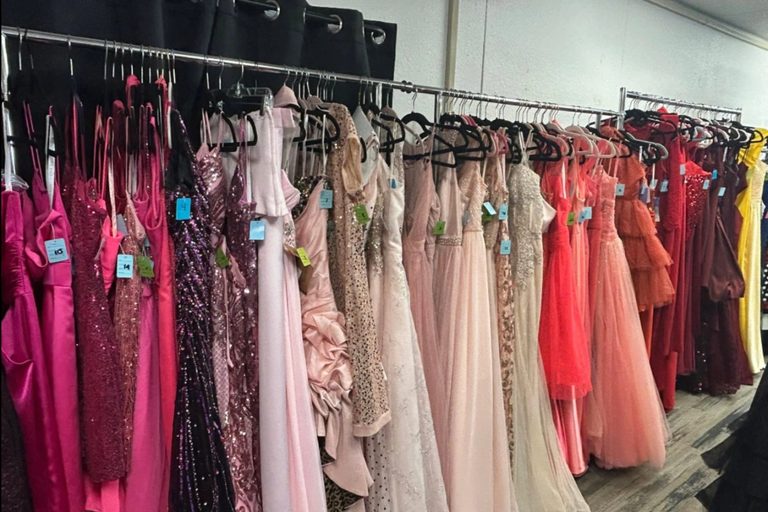 Chic Boutique Offers Free Formal Wear To Grapevine Colleyville Students For Home