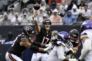 Chicago Bears Quarterback Depth Tested As Caleb Williams Sidelined And Tyson Bag