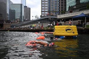 Chicago River Swim Cancelled Due To Weather Swimmers Gather At Chicago Brewhouse