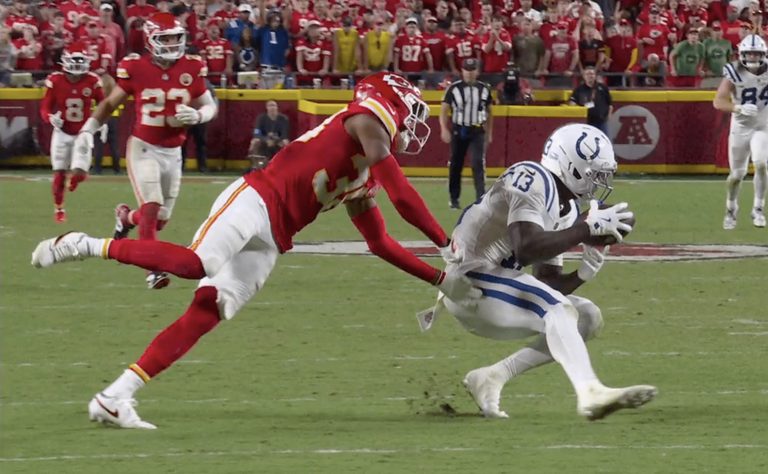 Chiefs Defeat Colts 33 30 In Overtime After Controversial Fumble Review