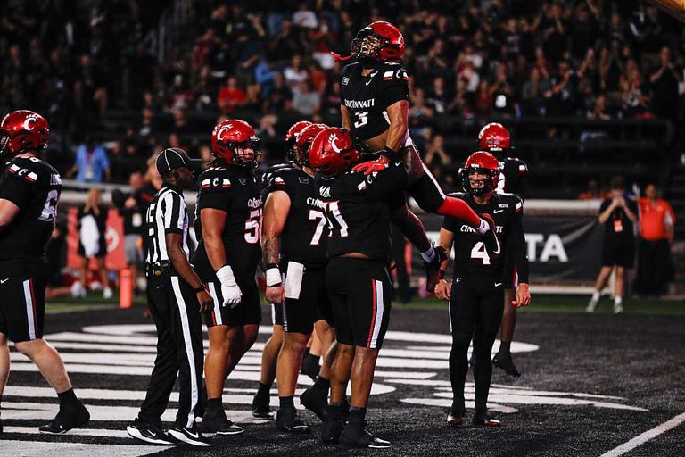 Cincinnati Bearcats Set For Night Game Against Kansas State On Sept 26