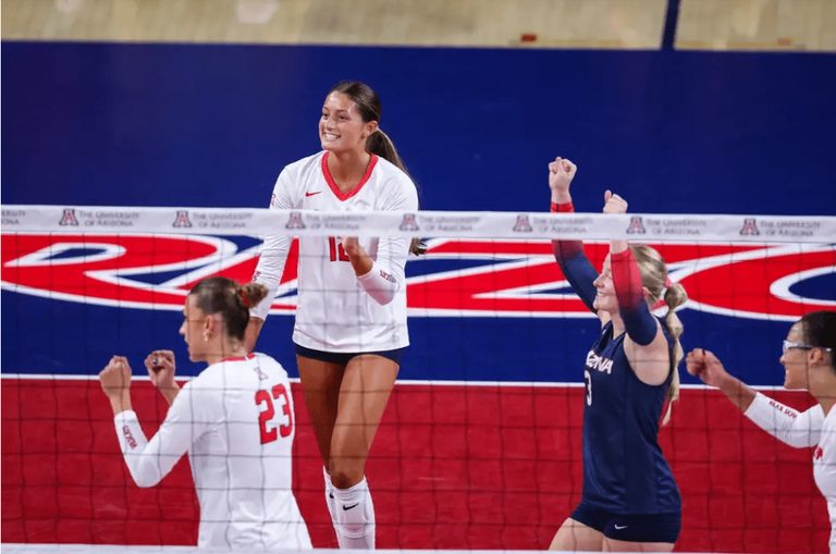 Cisneros Shines As Arizona Tops Utep 3 1 In Pivotal Volleyball Matchup