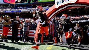 Cleveland Fans Rally Behind Deshaun Watson As Browns Upset Panthers
