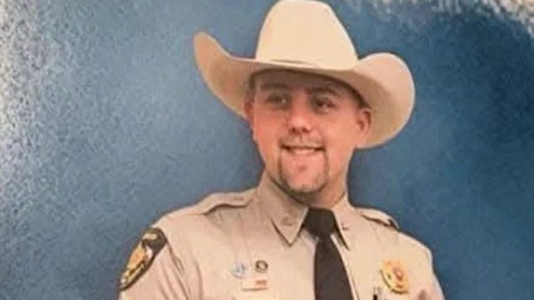 Community Gathers In Carthage To Honor Fallen Panola County Deputy Sheriff Chris