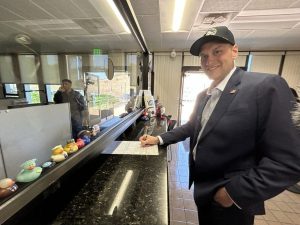 Congressional Hopeful Bob Smith Registers As Independent In Santa Barbara County