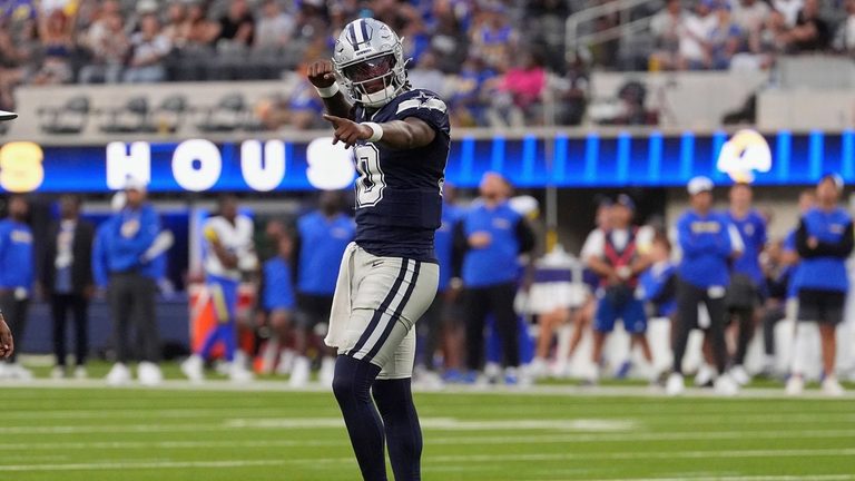 Dallas Cowboys Waive Backup Qb Joe Milton Add Former Steelers Tackle Broderick J