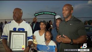 Dallas Renames Oak Cliff Recreation Field After Beloved Coach Earl Thompson