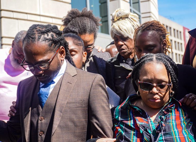 Deadlocked Jury Extends Trial Of D C Councilmember Trayon White
