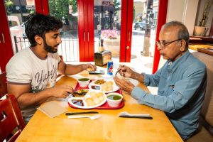 Devon Avenue S Little India Thrives As Generations Of Immigrant Families Build C