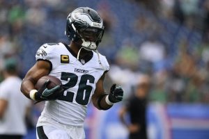 Eagles Saquon Barkley Returns After Stinger Dallas Goedert Listed As Questionabl