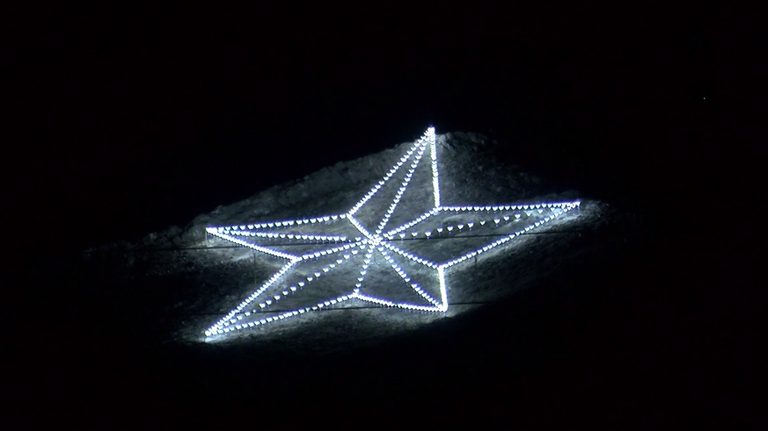 El Paso S Star On The Mountain To Glow Silver For Metallica Concert