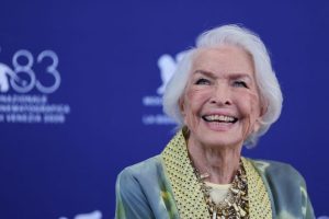 Ellen Burstyn Celebrates Growing Role Of Women On Film Sets At Venice Lifetime A