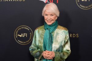 Ellen Burstyn Honored With Golden Lion At Venice Film Festival