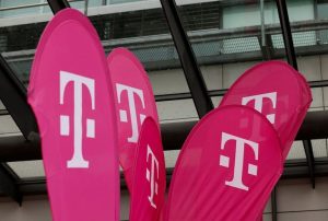 Elliott Investment Management Takes Stake In Deutsche Telekom Opposes T Mobile M