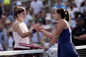 Emma Navarro Upsets Karolina Muchova To Advance To Us Open Fourth Round