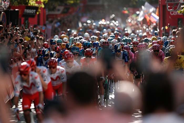 Enric Mas Clinches Long Awaited Vuelta A Espa A Victory For Spain