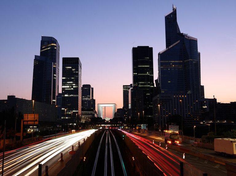 Euro Zone Business Lending Growth Eases To 4 2 In September