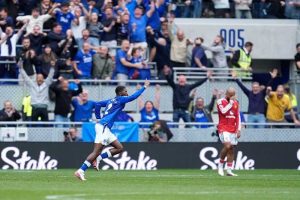 Everton Equalizes In Stoppage Time As Ainsley Maitland Niles Scores To Hold Manc