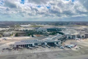 Faa Halts Departures At Miami International After Cargo Plane Overruns Runway