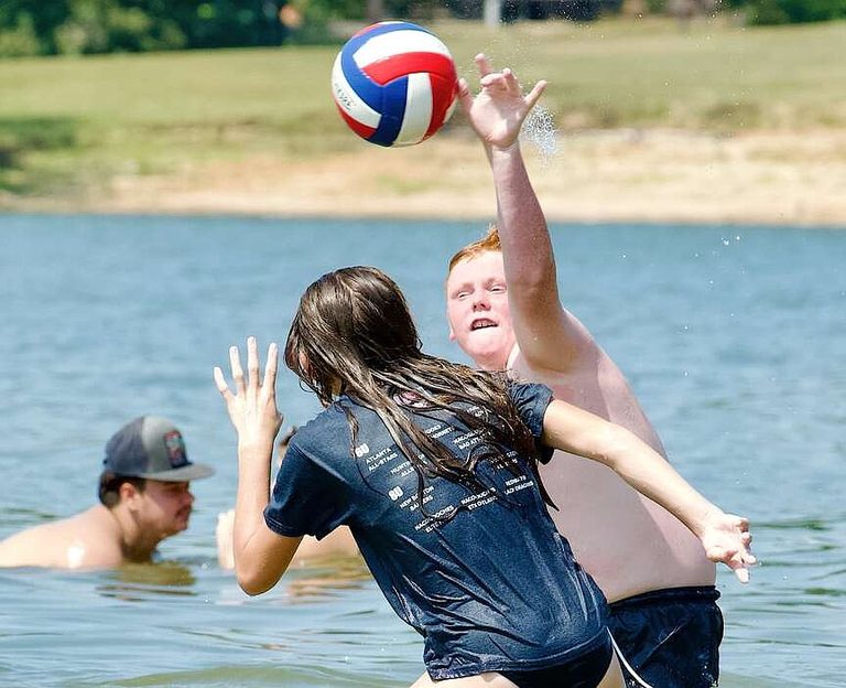 Families Celebrate Labor Day With A Refreshing Dip At Wright Patman Lake