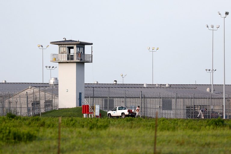 Federal Judge Orders Texas Prison System To Install Air Conditioning By 2029