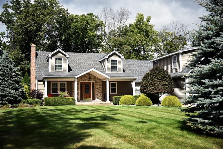 Federal Move To Seize Farmington Home Of Convicted Former Ct Budget Official