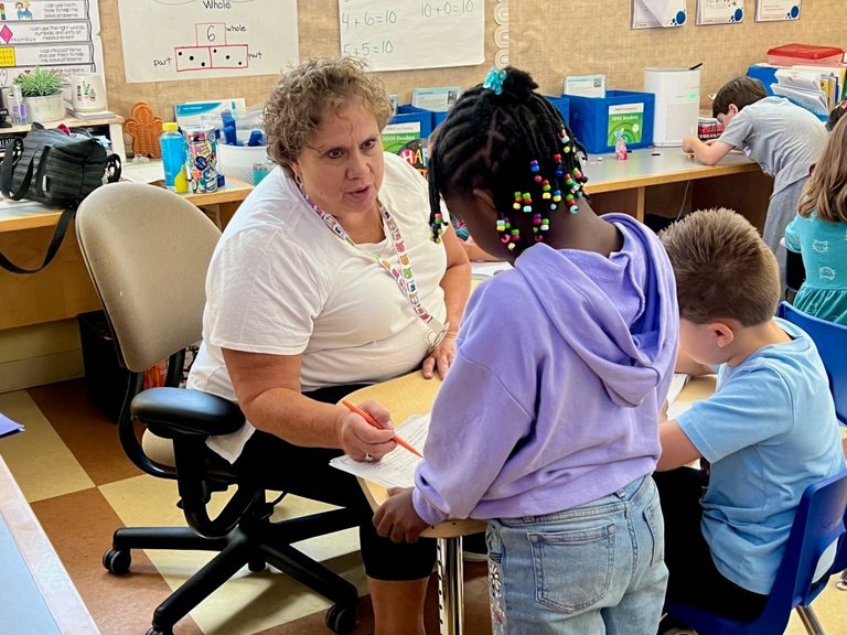 First Grade Classroom In New Haven Shows Collaboration And Independence