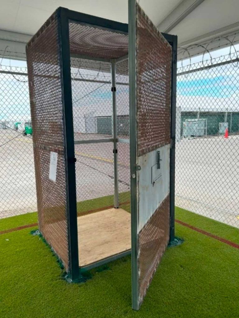 Florida Everglades Detention Center Used Tiny Metal Cages Dhs Says Standards Wer
