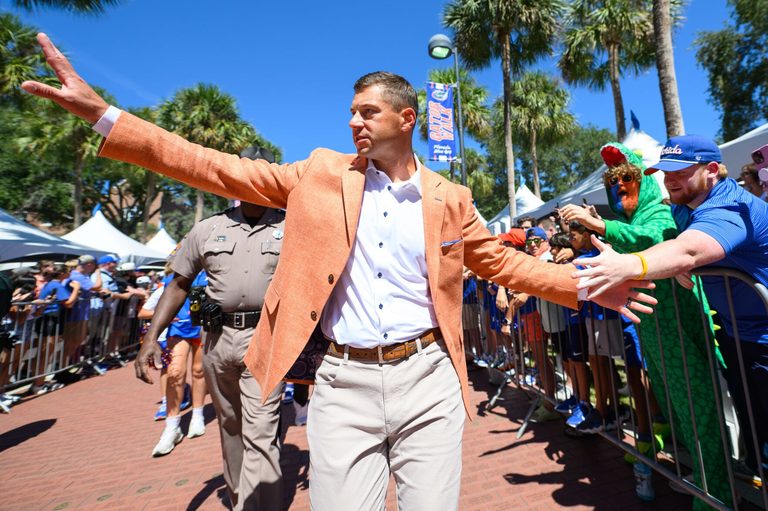 Florida Gators Leap To No 8 In Ap Top 25 After Dominant Win Over Ole Miss