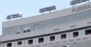 Florida State Vs Smu Played In Near Darkness After Tallahassee Power Outage