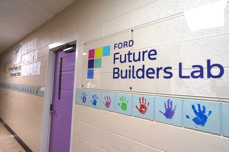 Ford Funds Six High Tech Future Builders Labs For Kentucky High Schools