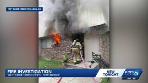 Fort Dodge Firefighters Contain Two Story Townhome Blaze Rescue Dog