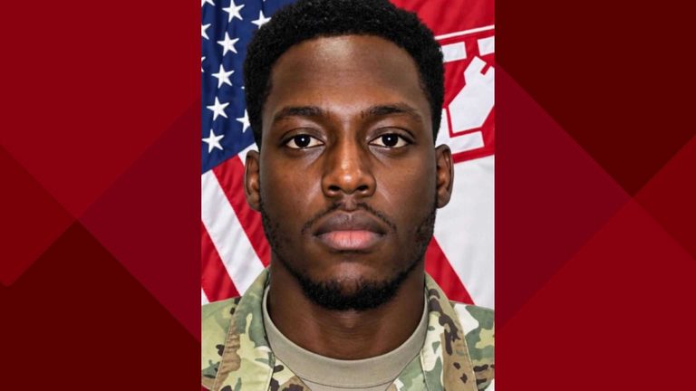 Fort Knox Soldier Staff Sgt Deonte Davis Killed In Equipment Accident