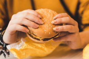 Fort Wayne Mcdonald S Offers Free Double Cheeseburger On National Cheeseburger D