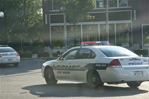 Fort Wayne Police Secure Area After Armed Barricaded Individual Near Robinwood