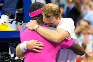 Frances Tiafoe Comforts Alex Michelsen After Dramatic Us Open Quarterfinal Loss