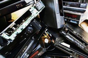 Frost Financial Centers Host Free Electronics Recycling Days For Fort Worth Resi