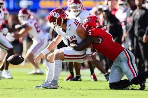 Georgia Bulldogs Dominate Oklahoma Sooners 41 13 In Sec Showdown At Sanford Stad