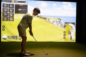 Golftrk Opens Indoor Golf Simulator Center In Prairie Village