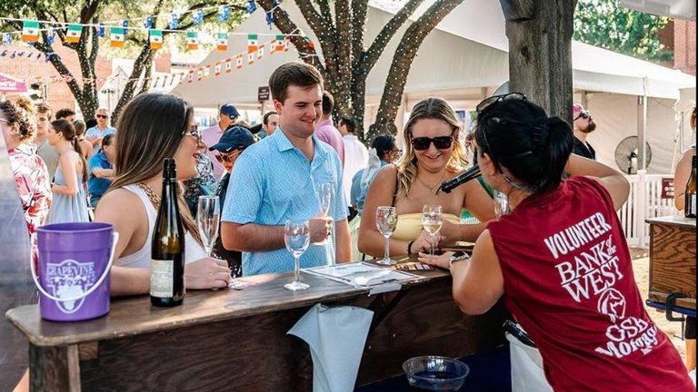 Grapefest Returns To Grapevine Historic Main Street Sep 17 20