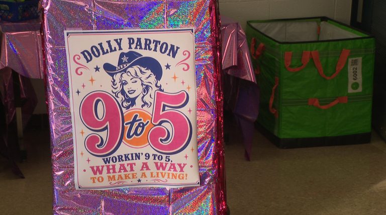 Greathouse Shryock Elementary Celebrates Dolly Parton Day With Books And Communi