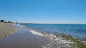 Hammonasset Beach Crowds Labor Day Weekend Despite Lifeguard Shutdown