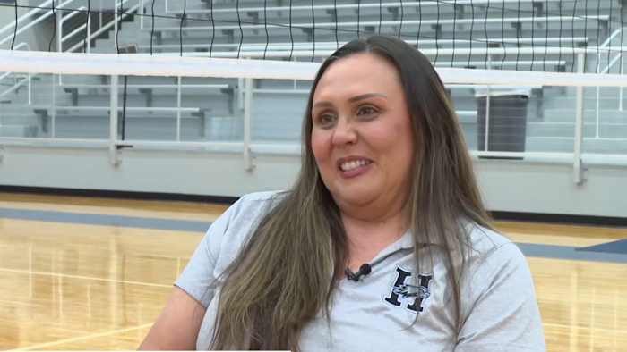 Harlan Hs Volleyball Coach Monica Gonzales Reaches 400 Wins Credits Faith And Fa