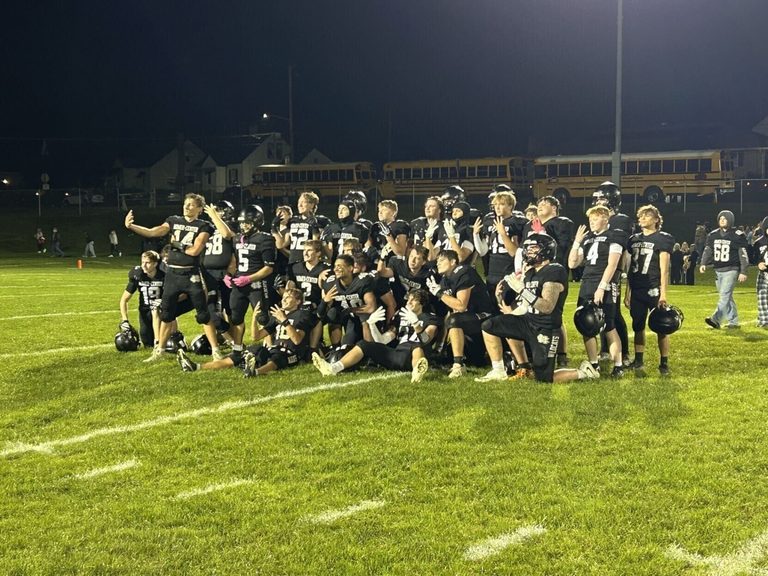 Homer Center Wildcats Stay Alive In Conference Race With 23 17 Win Over River Va