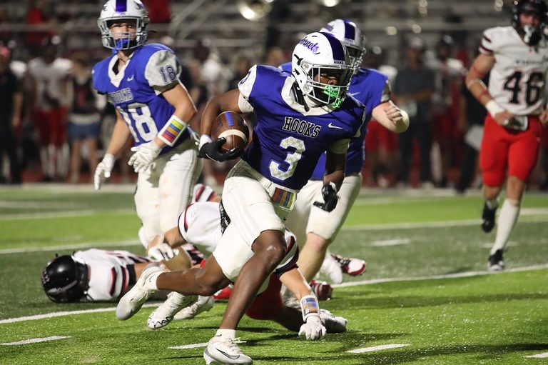 Hooks Hornets Dominate Mineola As Stiger And Edwards Earn Gazette Co Players Of