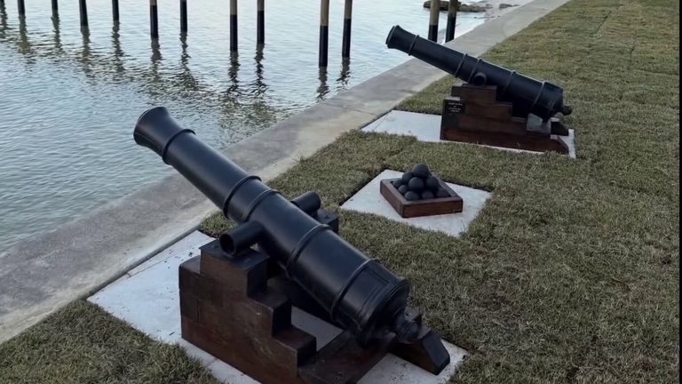 Hudson Couple Crafts Full Size Replica Cannons For Tampa Bay Pirates